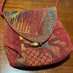 Elegant Red Tapestry Shoulder Bag